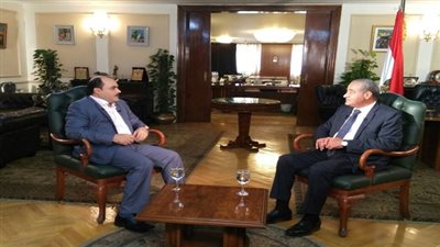 غدا.. وزير التموين يكشف صعوبات قرار كتابة الاسعار على السلع واختراق منظومة الدعم  فى 