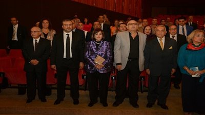 بالصور.. وزير الثقافة ومحافظ الاسكندرية وعمرو الليثي يُسلمون جوائزمسابقة ممدوح الليثى فى كتابة للسيناريو بافتتاح الاسكندرية السينمائى