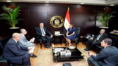 وزيرا الاستثمار والتعاون الدولى والري يبحثان مع محافظ جنوب سيناء الفرص الاستثمارية بالمحافظة