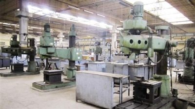 ضبط مصنع غير مرخص لإنتاج 