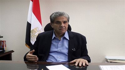 مناقشة إجراءات تطوير منطقة جنوب محور المشير  