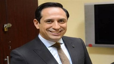 خاص.. الإعلامي أحمد سالم يستعد لحفل توقيع 