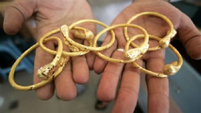 ضبط صاحب شركة يتزعم عصابة الاتجار في الذهب المغشوش بالظاهر