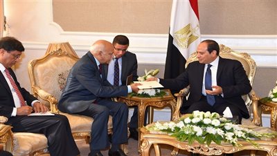 السيسي يستقبل وزير الدولة للشئون الخارجية الهندي