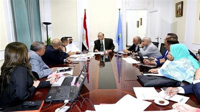 محافظ القاهرة: أوتوبيسات ذكية لأول مرة بشوارع القاهرة نهاية الشهر القادم