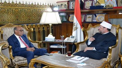وزير الأوقاف يستقبل رئيس هيئة قضايا الدولة وأمين عام الهيئة