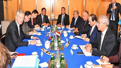 السيسي يزور مقر وزارة الاقتصاد والمالية الفرنسية ويلتقى عدداً من رؤساء كبرى الشركات الفرنسية