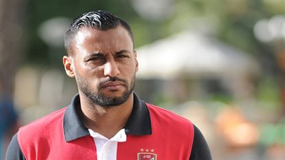 الأهلي يبحث عن بديل حسام عاشور.. وهذا اللاعب مرشح بقوة