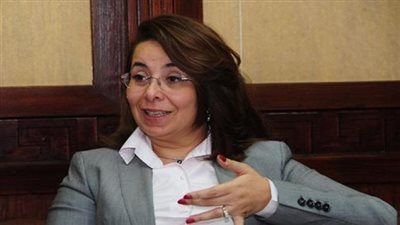 غادة والي تعلن بدء صرف النفقة بالمحمول