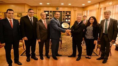 رئيس جامعة المنصورة يستقبل السفير الألمانى على هامش المهرجان الألمانى 