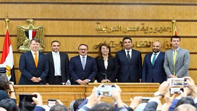 غادة والي: 5500 منفذاً وفرعاً يتيح صرف النفقة للمطلقات والمستحقين من خلال 4 شركات محمول 