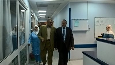 رئيس هيئة السكة الحديد يفاجئ المركز الطبى لسكك حديد مصر