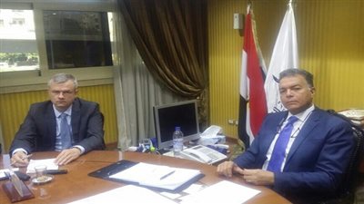 وزير النقل يبحث تطوير منظومة النقل النهري مع وفد هولندي