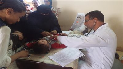 قافلة طبية من الأزهر لاهالى الواحات البحرية