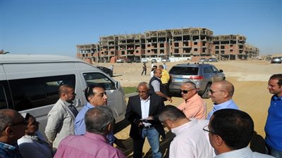 وزير الإسكان يتفقد المرحلة الثالثة من مشروع 