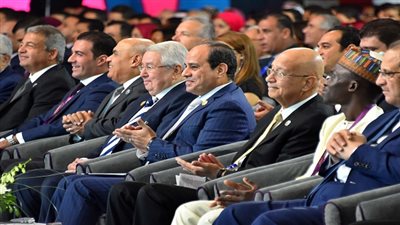 حلقة نقاشية خاصة باستعراض التجربة المصرية في صناعة المستقبل