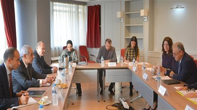 قابيل يبحث مع نائب رئيس وزراء اليونان مستقبل التعاون الاقتصادى بين البلدين