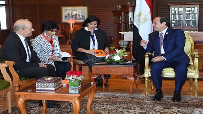 السيسي يستقبل جون إيف لودريان وزير أوروبا والشئون الخارجية الفرنسي