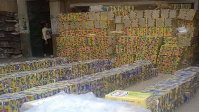 بالصور.. مباحث التموين: ضبط كميات كبيرة من الحلوى 