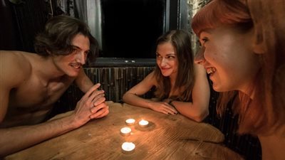 افتتاح أول مطعم للعراة في العالم.. ماذا يحدث بداخله؟