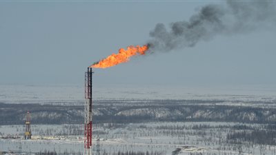 السعودية تستأنف ضخ النفط إلى البحرين