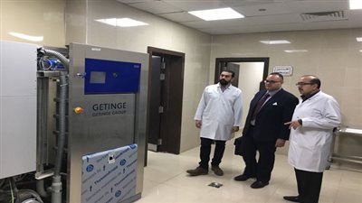 الصحة: خبير مصرى عالمى بالمخ والأعصاب يناظر 97 مريض بمستشفى أرمنت بالأقصر