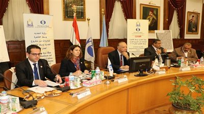 محافظ القاهرة ومسئولي البنك الدولي للأعمار والتنمية يناقشان دعم عمليات تطوير القاهرة الخديوية 