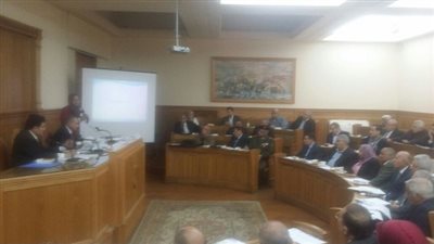  النقل تستعرض خطتها لتطوير منظومة النقل النهري في مصر