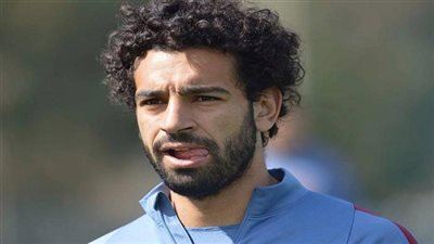 نجم عالمي يشيد بـ