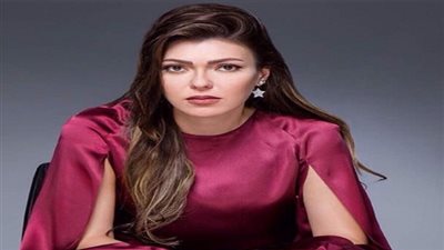 شريهان أبو الحسن تحصل على جائزة التميز من دير جيست عن برنامج 