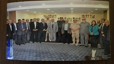 العلقامي رئيس نادي البنك الأهلي بالاسكندريه يكرم أبطال حرب أكتوبر 