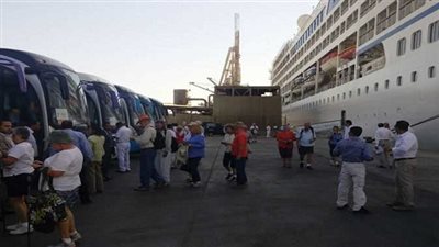 وصول وسفر 2594 راكب بموانىء البحر الاحمر وتداول 499 شاحنة