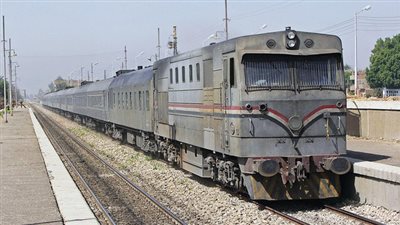 تعطل حركة القطارات على خط قليوب بسبب انفصال جرار