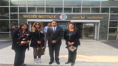 بالصور.. بوسى شلبى والهام شاهين وهالة صدقى وزيارة الى مصابى حادث الروضة بمستشفى معهد ناصر 