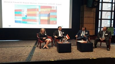 وزير النقل يشارك  في ملتقى