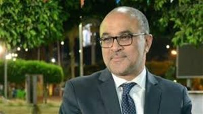 رئيس نادي الزهور يدلي بصوته في انتخابات الأهلي