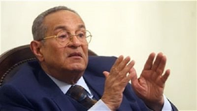 أبو شقة يطالب بتفعيل الدستور لدعم أسر شهداء ومصابي العمليات الإرهابية