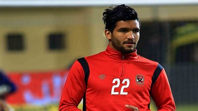 بينهم أبطال الهجوم.. المبشرون بالرحيل عن الأهلي