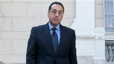 وزير الإسكان يتفقد كوبرى العبور بمدينة 6 أكتوبر