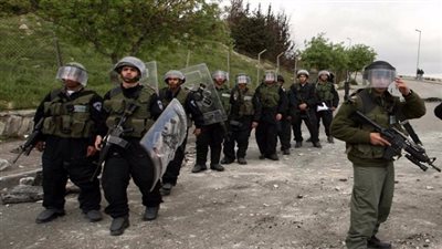 قوات الاحتلال تقتحم مقبرة باب الرحمة الملاصقة للأقصى