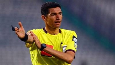 جريشة حكما لمباراة المصري والداخلية