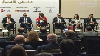 وزيرة الهجرة ومسئولو وزارة الإسكان يفتتحون مؤتمر ومعرض الاستثمار العقارى فى أبوظبى