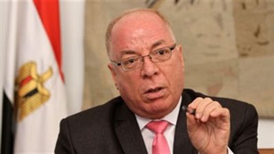 وزير الثقافة يزور الدير المعلق بجبل أبنوب