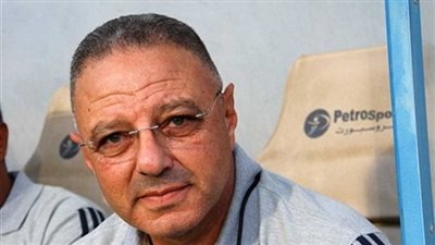 طلعت يوسف يعنف لاعبي سموحة بعد الخسارة أمام الأسيوطى