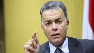 وزير النقل يتابع أعمال إصلاح وتجديد وصيانة الجرارات والعربات وعربات النوم