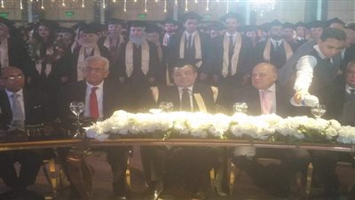 بدء حفل تخريج دفعات جديدة من طلاب جامعة سيناء بحضور وزير التعليم العالى