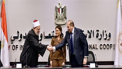 بروتوكول تعاون لتطوير قرية الشيخ زين الدين بسوهاج