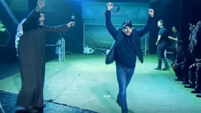 شاهد| محمد هنيدي يتفوق على أساطير الكرة في ضربات الجزاء