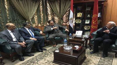 وزير الصحة يصل الديوان العام لمحافظة بورسعيد