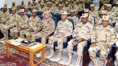 رئيس الأركان يشهد المراحل الرئيسية لمشروع تدريبى تنفذه وحدات الجيش الثانى الميدانى